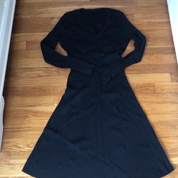 Ribbed V Neck Dress - Picture 6 of 8